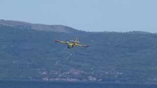 Löschflugzeug in Split Kroatien