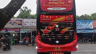 Keberangkatan Bus Sore