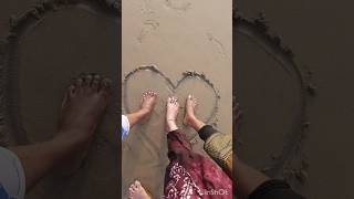 Friendstime👩👩‍🦰👱‍♀️ #besantnagarbeach#  beachvibes#posinginbeach# timepiece#beachwalk#