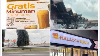 Travel Info-Jalan jalan cari makan-MALACCA TOAST-Ubi Bakar  Melaka ada di Jakarta Airport..😘🫶