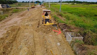 KomatS'u D41A &Truck 5T Do Resize the Road Right Landscape Drainage System for Stormwater Runoff