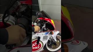 2 tak 250cc terliar pada eranya, mesin yg di pake sama loh kaya RS250 Aprilia