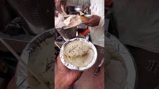 बनारसी इडली खाओ गे तो बौरा जाओ गे | Varanasi Ka Famous Idli | #idli #varanasistreetfood #shortvideo