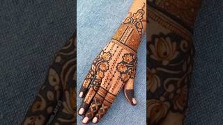 mehndi designs 😍#viral #trending #mehndi #mehndidesign #henna #shorts #handmehndi #like