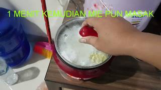 Masak Mie Dengan Panci Elektrik