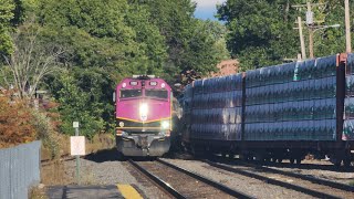 CSX M427 and MBTA F40PH-3C meet at Ayer, MA station!