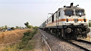 (12751) Humsafar Express (Hazur Sahib Nanded - Jammu Tawi) With (GZB) WAP7 Locomotive.!