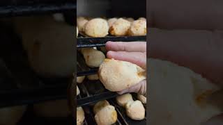 Meu Pão de Queijo 😉 ( brazilian cheese bread )