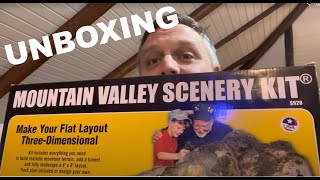 Unboxing the Woodland Scenics Mountain Valley Scenery Kit