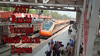 20887-Ranchi Varanasi Vande Bharat Express Arriving Gaya Railways Station