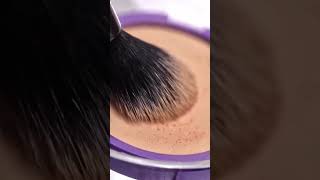 Ya esta aquí!! nuestro Polvo compacto Stay Fix 💜 es resistente al agua!!