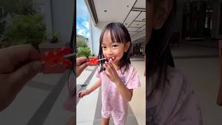 Cute kid mom and baby eat lollipop🤤👍❤️😍😋#cute #baby #funny #vlog #funnycute #lolipop #trendingshorts