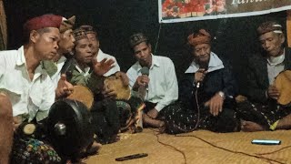 Mbata Lagu Rakyat Manggarai Yang Di Iringi Oleh Gong Dan Gendang