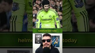 Petr Cêch and his helmet #shorts #football #petrcêch #chelsea