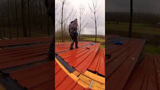 Roof work on slippery layer #howtodo #carpenter #roofing