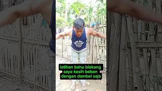 Latihan bahu blakang