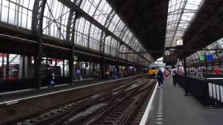 DDM-1 7208 'Olifant'+NS 1768 vertrekken van Amsterdam Centraal