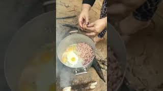 COZINHANDO NA CACHOEIRA  AQUI NA ROÇA SÓ ALEGRIA. #Shorts