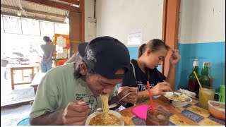 MAKAN MIE AYAM JEPARA DI PATOK DUTA SENENGANE FULL CABAI