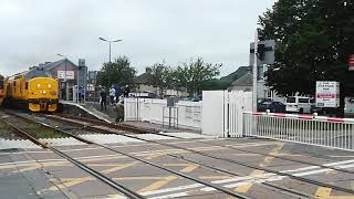 2 x 37s eastbound at Porthmadog