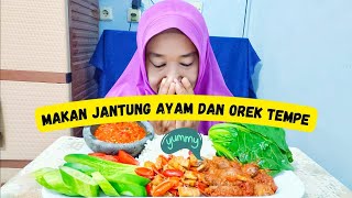 Mukbang balado jantung ayam.tempe kulit melinjo.sambel dan lalab rasa nya gurih- gurih nyoi 👍