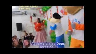 Davizinho com Turma da Alegria e Tia Fran