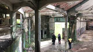 Visite de la friche de l'ancienne usine de fabrication de machines à coudre de Vernou-sur-Brenne