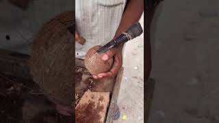 #shorts | How To Break Nariyal Perfectly in 20 Second | Nariyal Pani | Coconut #foodynaveen #coconut