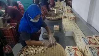 Pabrik Bakpia Pathok 25 vs Angkringan Dalam Keraton - Jogja