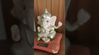 Ganesha Hands Shaking