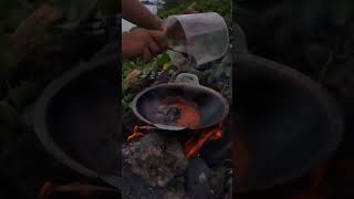 Memasak Mie Udang Seafood Super Mantap Dipinggir Sungai