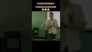 Dicium pacar ❎ Dicium bayangan mantan ✅ #shorts #viral #anaksma #putihabuabu