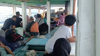 SUASANA DI PERJALANAN KAPAL LAUT