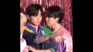 No but !! Why did Jimin stare at Jungkook like that ? 😭#JIMIN #JUNGKOOK #jikook