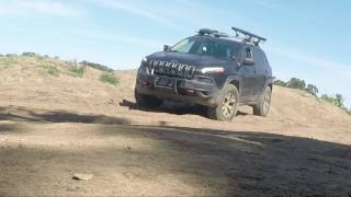 Jeep Cherokee Trailhawk - Random Offroad Footage - Hollister Hills, CA 4-15-17