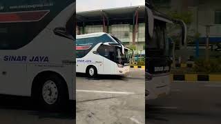 BARISAN BUS SINAR JAYA.  terminal Pulogebang