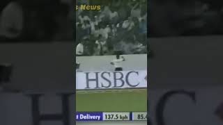 Virendra Sehwags Stunning Six Against Fast Bowler 🏏🏏😱😱