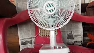 (Demonstration) 8" Maspion desk fan