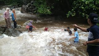 BENCANA ALAM BANJIR BANDANG DI WISATA CURUG CIDURIAN BOGOR