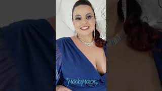 Vestido de Festa Plus Size Mangas Capa: Elegância em Destaque