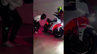 yamaha R1 new exjost sound so loude #youtubeshorts #trending #shorts 2#trend #322 #happy #attitude