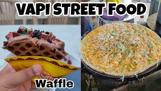 Cheapest Waffle VAPI Street Food | The waffle wings | King Vada pav | Chhaswala | Goldburg burger