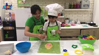 Bikin gingerbread man di kitchen magic