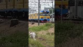 ADA YANG TAU KERETA APA INI? #keretaapi #kai #keretaapiindonesia #huntingkeretaapi #shorts