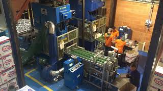 Full automatic aluminum  foil container machine