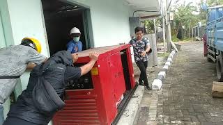 pembongkaran  genset mesin lawas