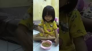 bocah makan mie yamin lahap banget 26.2.23