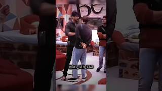 Siddharth shukla fight scene 😎#siddharth #sidnaaz #bollywood #rashmidesai #bigboss13  #sehnazgill