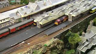 Hornby R3348 Class 67 016 in EWS