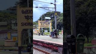 പ്രഭാതം പൊട്ടി വിടർന്നു .. ഇന്നൊരു ചെറു യാത്രയാവാം ☺️ KTTC - Tushaar @CIAL#kttc #tushaar